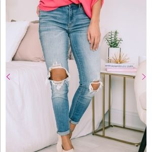 The Kallista Medium Wash Distressed Crop Jeans